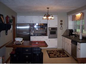 84 Haverhill Road Bristol, VA 24201 - Photo 4 of 12 All stainless appliances