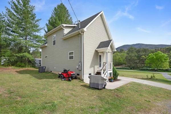 $264,000 | 2341 Old Federal Road South, Chatsworth, GA 30705