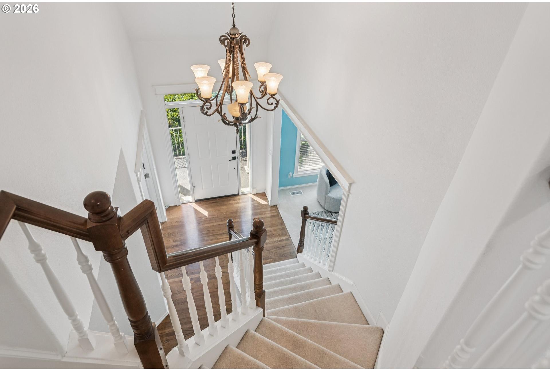 5633 Southwest Kruse Ridge Drive Portland, OR 97219 - Photo 15 of 27 Gallery Image 15