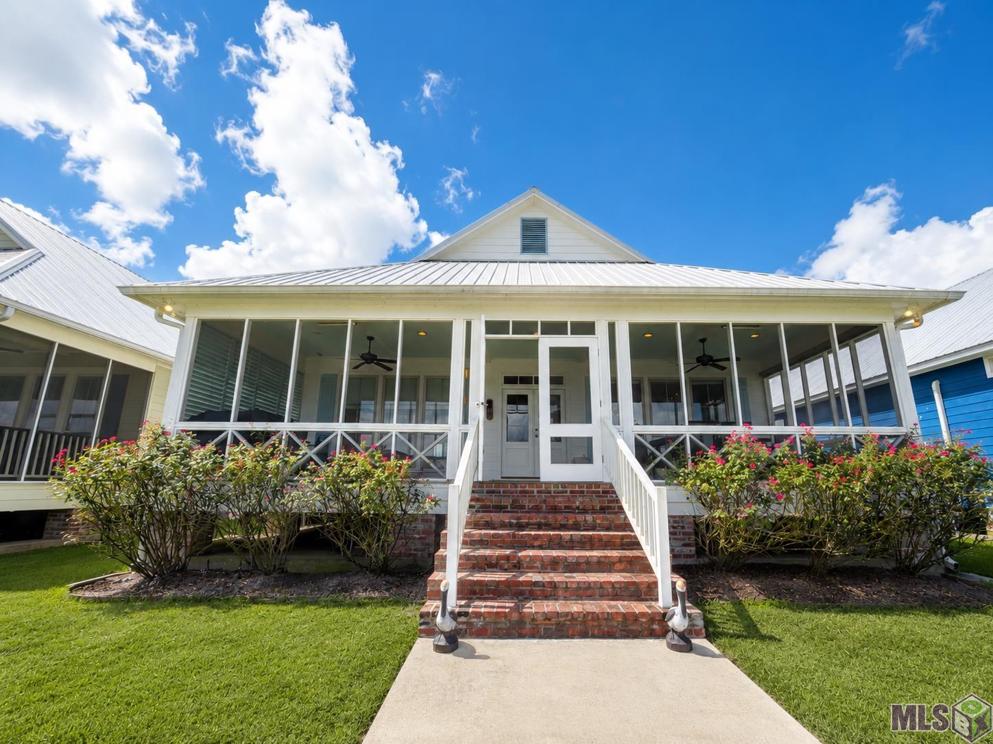 10509 Island Road Ventress, LA 70783 - Photo 7 of 36