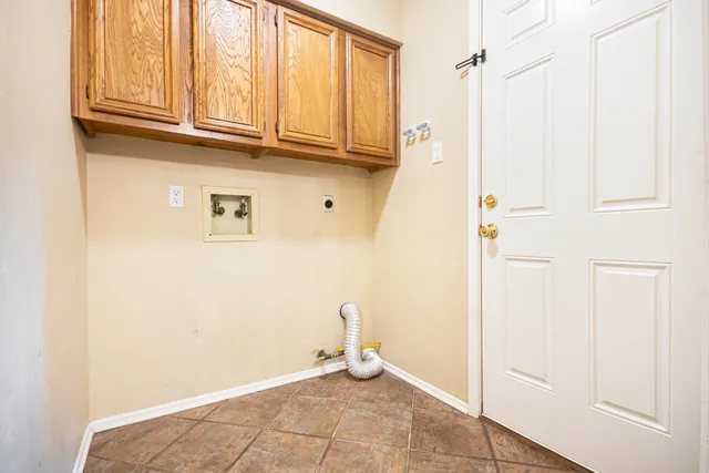 $2,550 | 302 Lochnell Drive, Houston, TX 77062