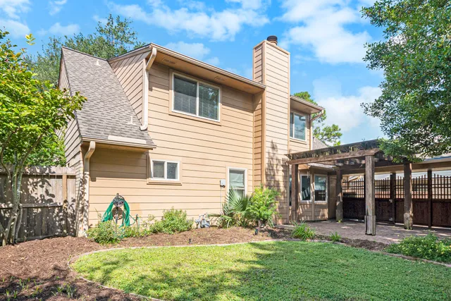 $2,550 | 302 Lochnell Drive, Houston, TX 77062