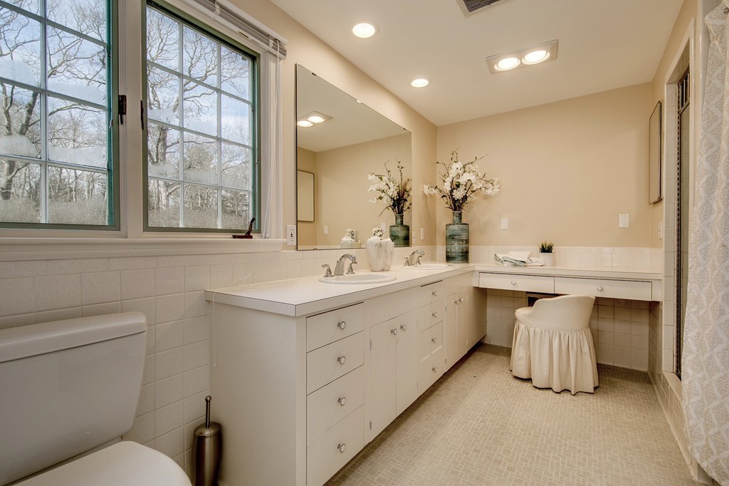 12 Ocean Highlands Gloucester, MA 01930 - Photo 24 of 28