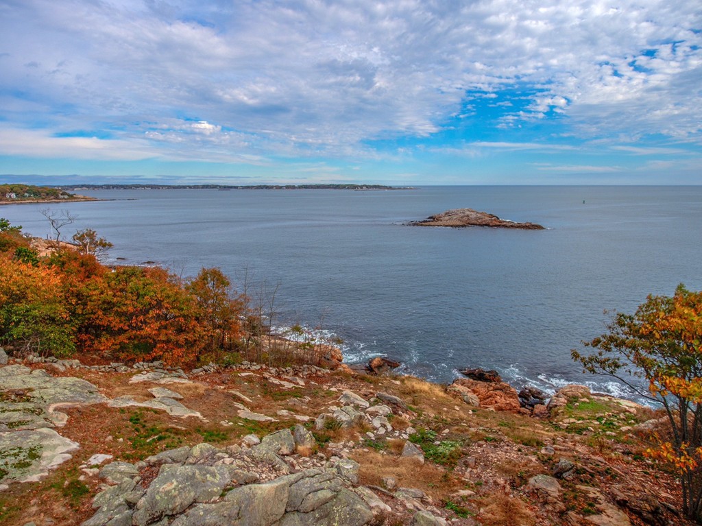 12 Ocean Highlands Gloucester, MA 01930 - Photo 5 of 28