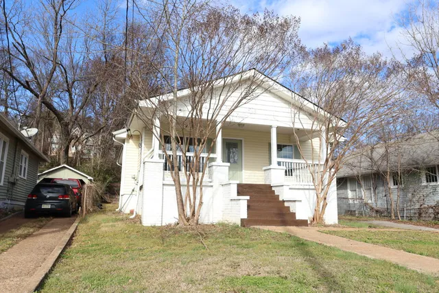 $1,950 | 419 West Bell Avenue, Chattanooga, TN 37405