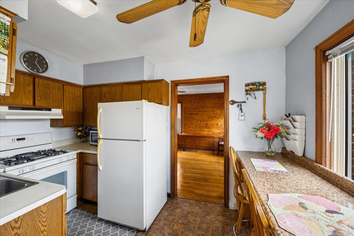 7241 West 62nd Street Summit, IL 60501 - Photo 7 of 22