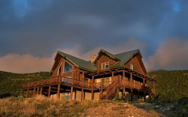 $5,750,000 | 23886 North 6450 West, Duck Creek Village, UT 84762