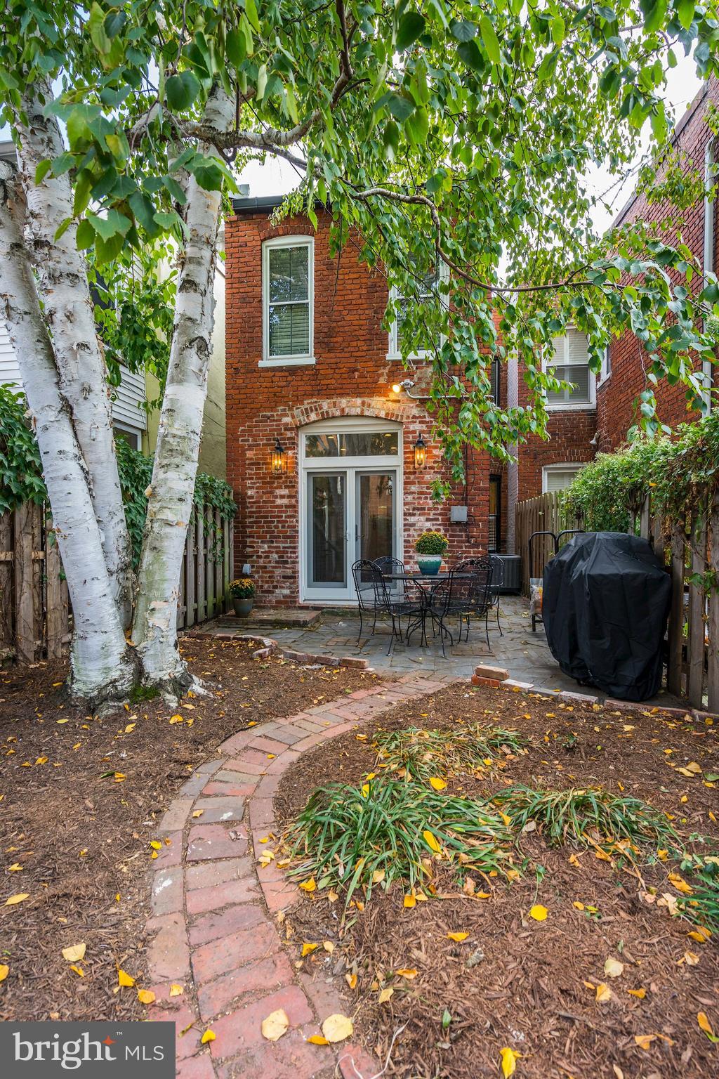 320 G Street Northeast Washington, DC 20002 - Photo 23 of 24