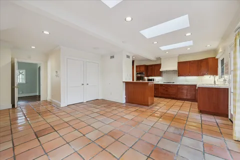 $2,160,000 | 3112 Locke Lane, Houston, TX 77019