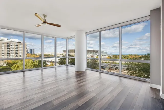 $695,000 | 1629 South Prairie Avenue, Unit 801, Chicago, IL 60616