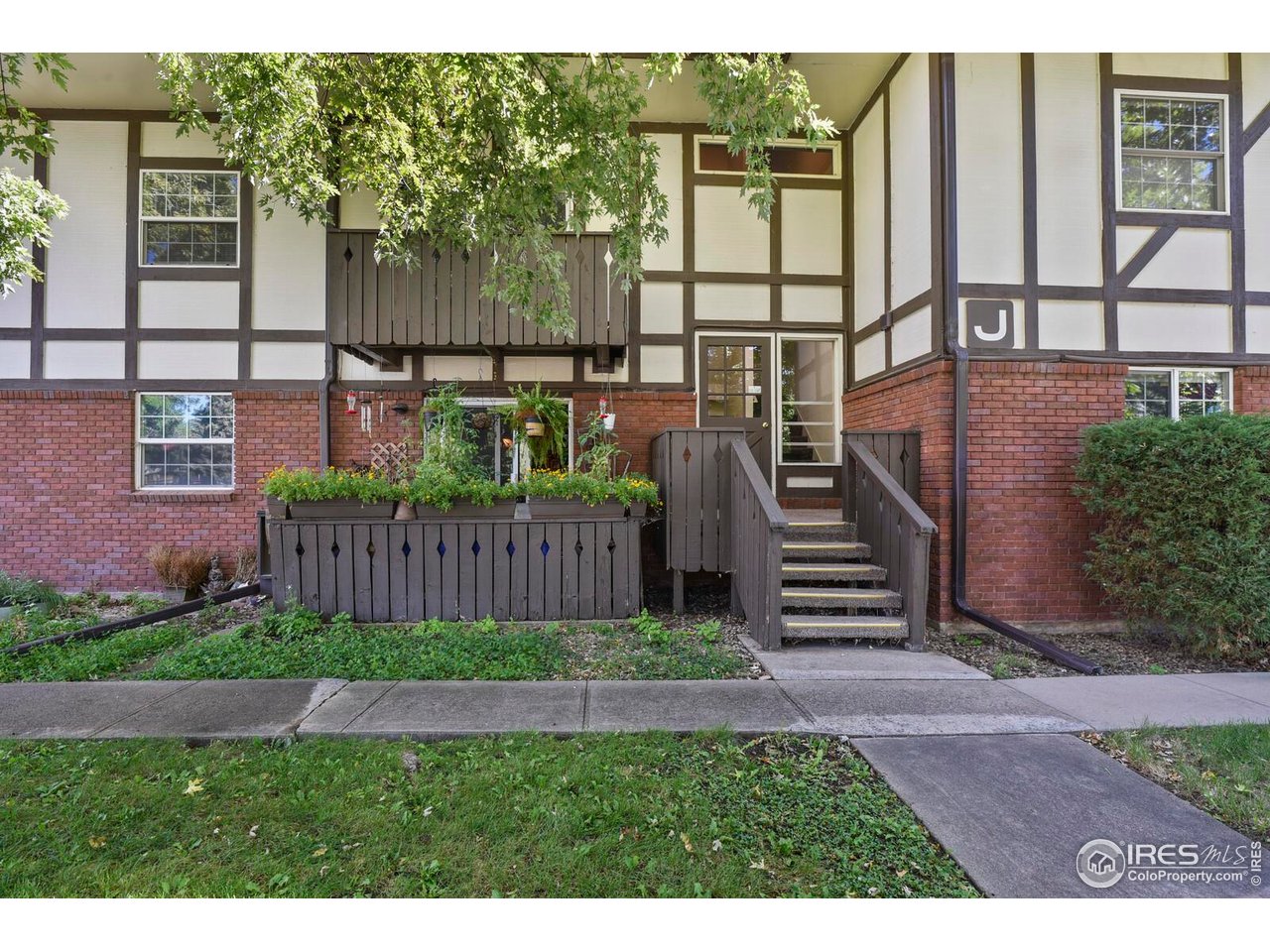 3250 Oneal Circle, Unit 14 Boulder, CO 80301 - Photo 2 of 16 Patio area