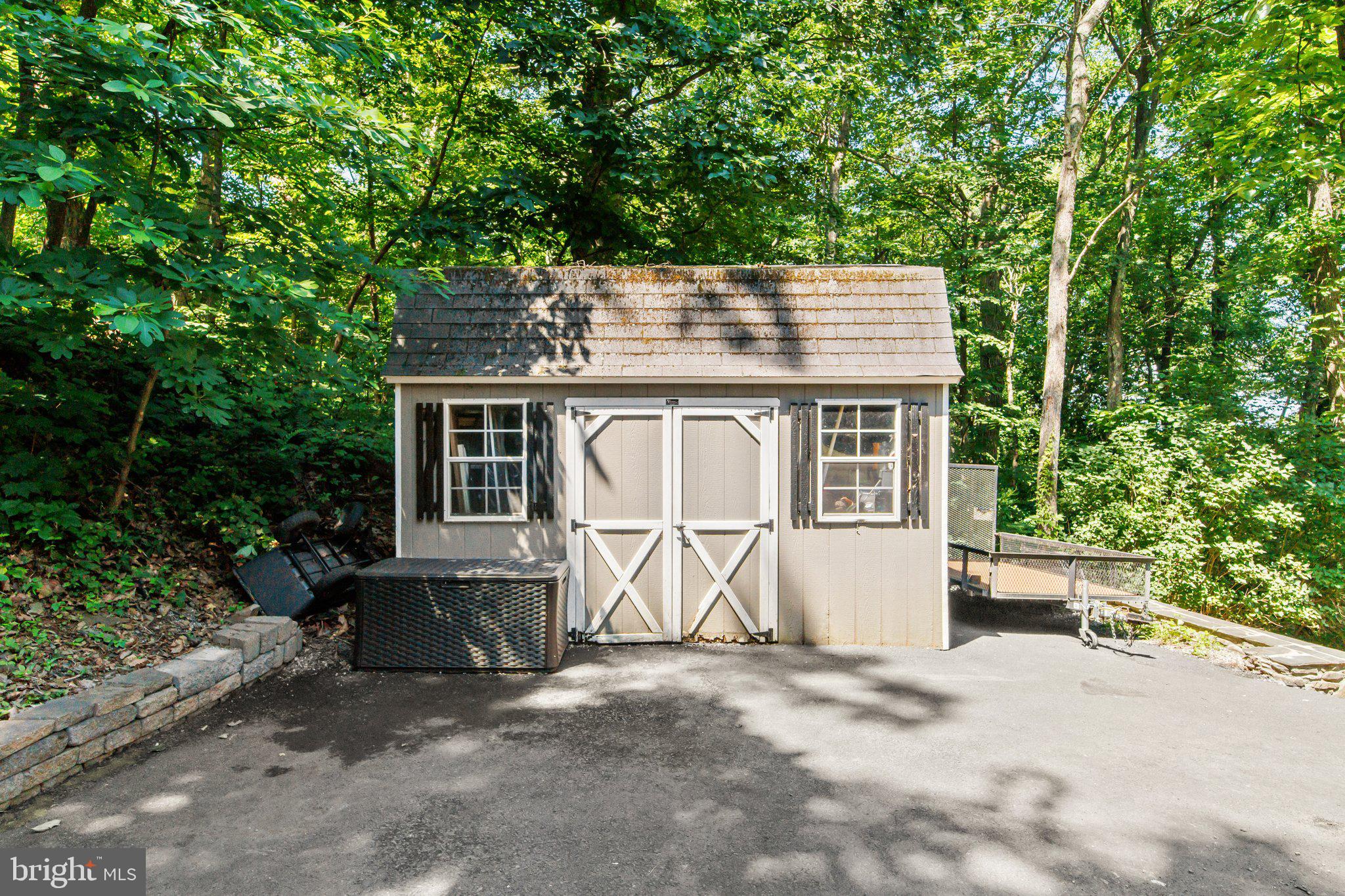 621 Salt Lick Road Front Royal, VA 22630 - Photo 57 of 68 Storage shed