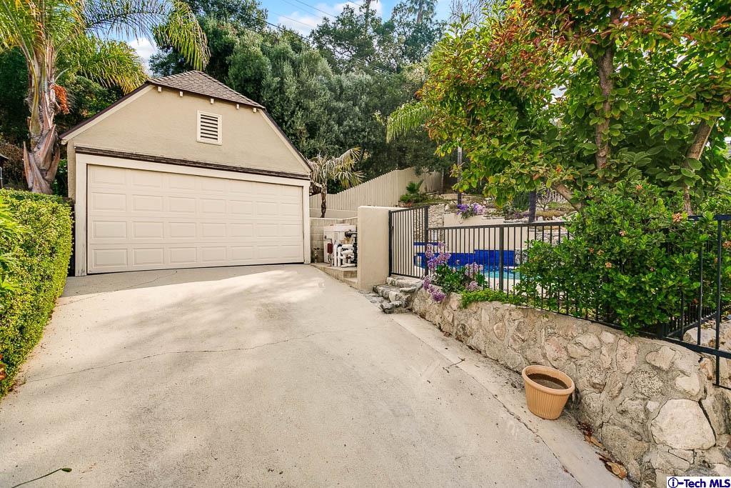 927 Rosemount Road Glendale, CA 91207 - Photo 36 of 36 Gallery Image 36