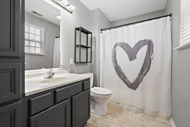 $2,400 | 1614 Golden Oak Drive, Crown Point, IN 46307