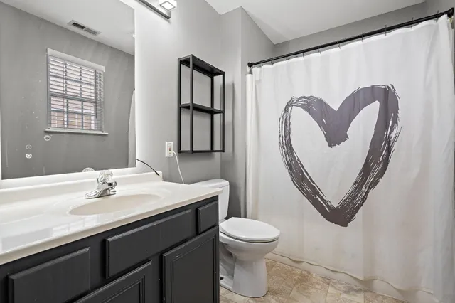 $2,400 | 1614 Golden Oak Drive, Crown Point, IN 46307