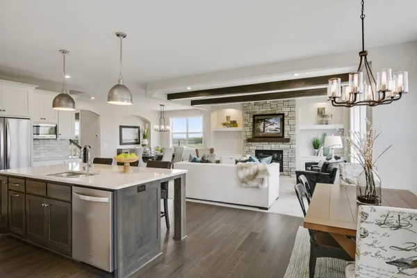 $908,945 | 3660 Knightsbridge Ln Lake North, Lake Elmo, MN 55042