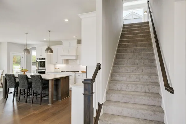 $908,945 | 3660 Knightsbridge Ln Lake North, Lake Elmo, MN 55042