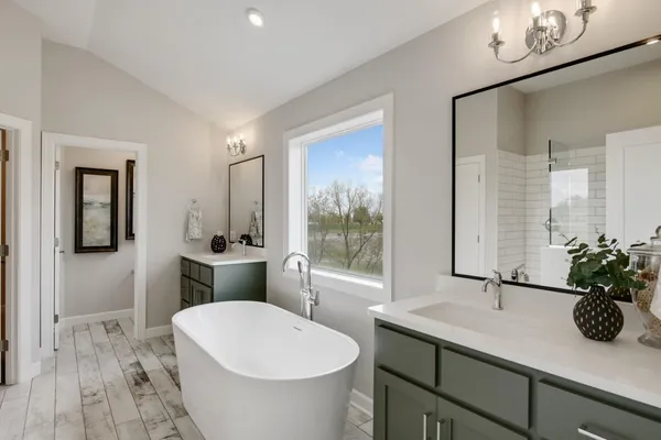 $908,945 | 3660 Knightsbridge Ln Lake North, Lake Elmo, MN 55042