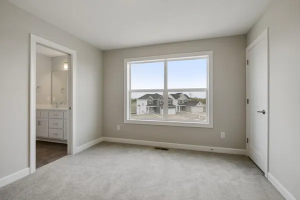 $908,945 | 3660 Knightsbridge Ln Lake North, Lake Elmo, MN 55042