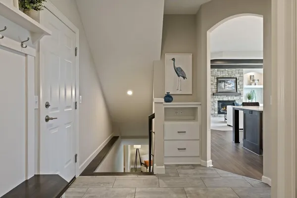 $908,945 | 3660 Knightsbridge Ln Lake North, Lake Elmo, MN 55042