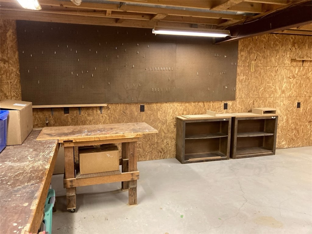 219 Rayfield Circle Webster, NY 14580 - Photo 30 of 36