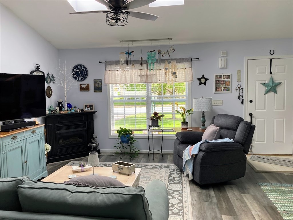 219 Rayfield Circle Webster, NY 14580 - Photo 8 of 36