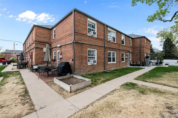 $310,000 | 2828 Jasmine Street, Denver, CO 80207