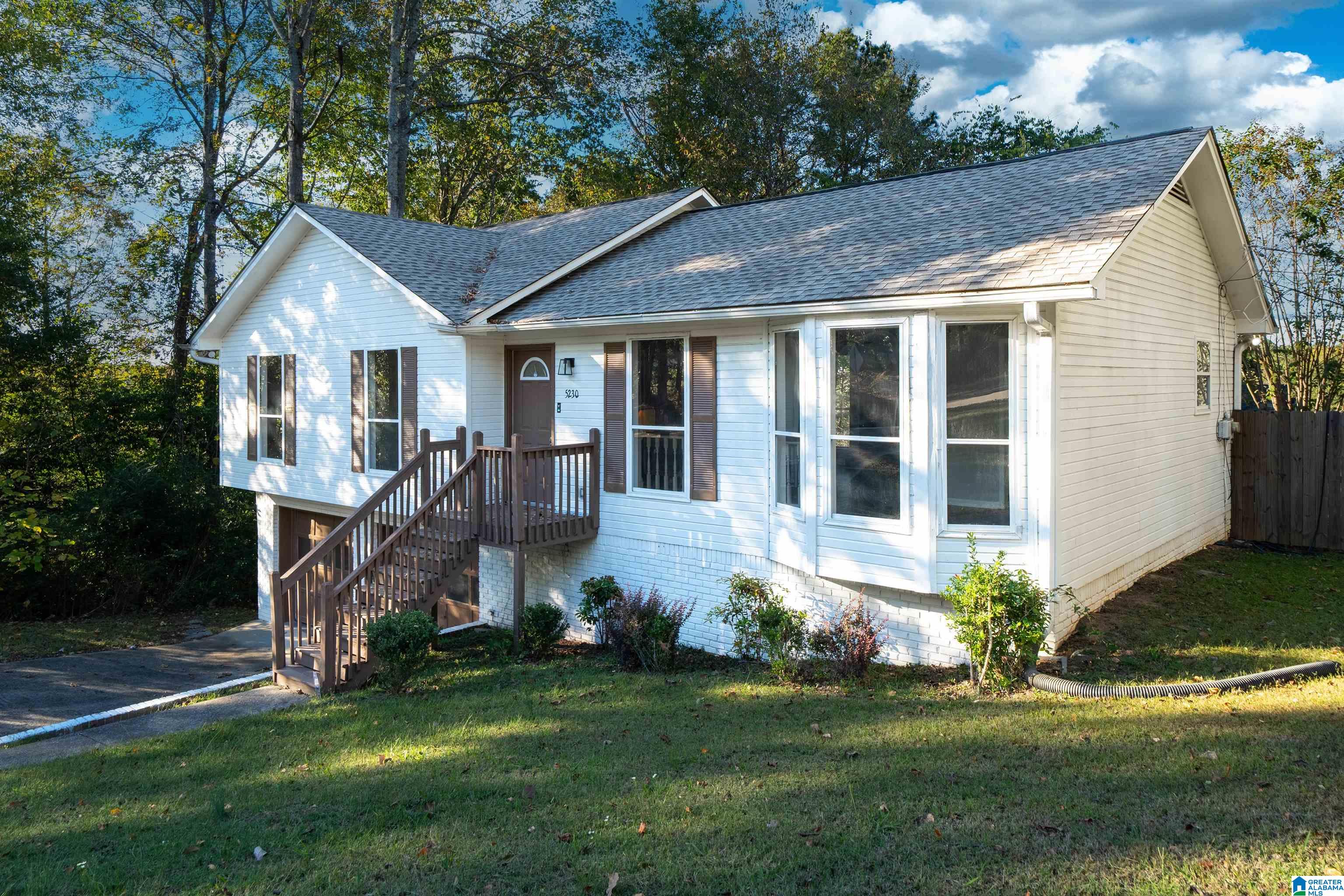 5230 Willow Ridge Drive Pinson, AL 35126 - Photo 3 of 31