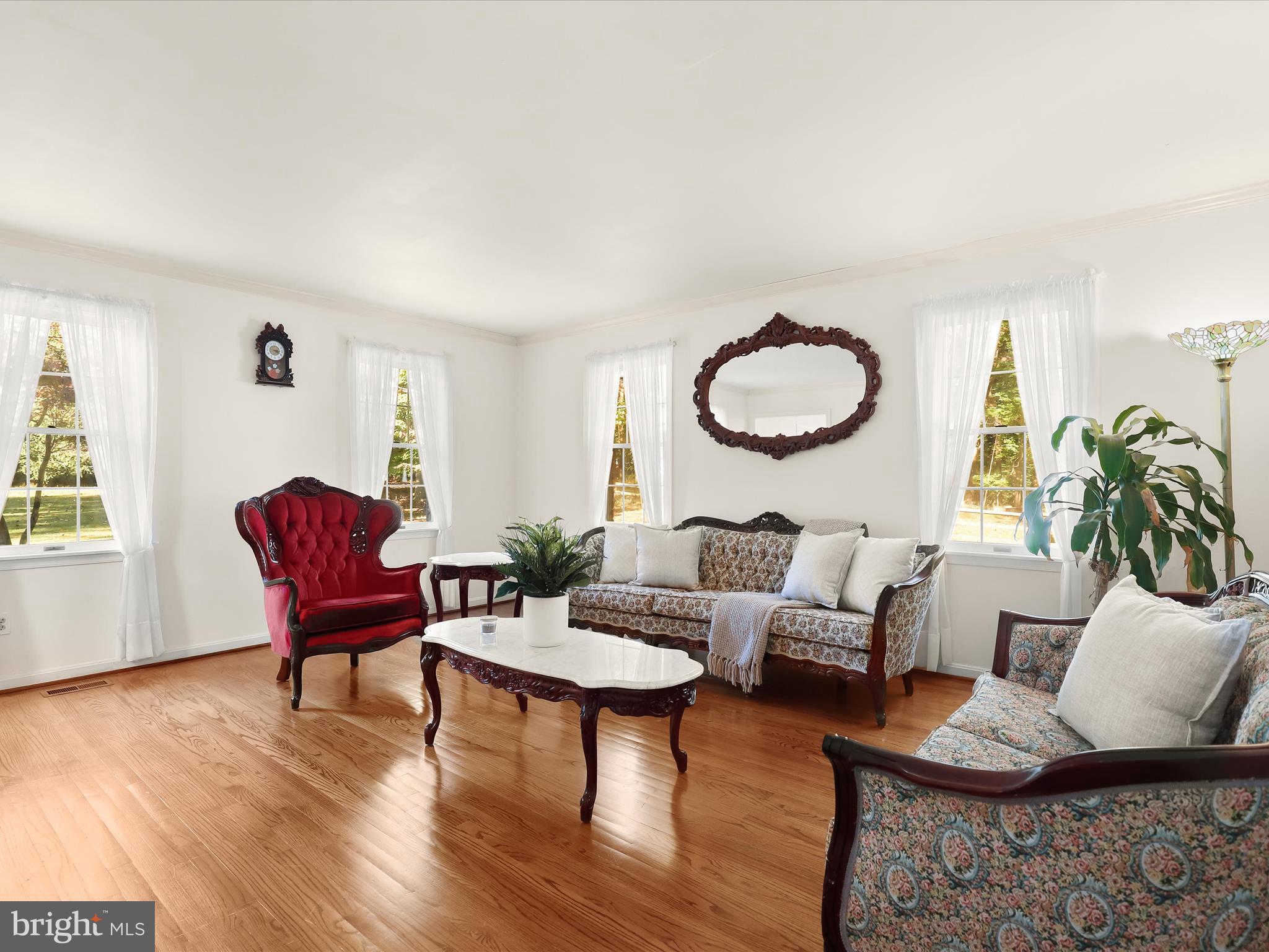 13719 Killarney Court Phoenix, MD 21131 - Photo 12 of 81 a living room with furniture and wooden floor