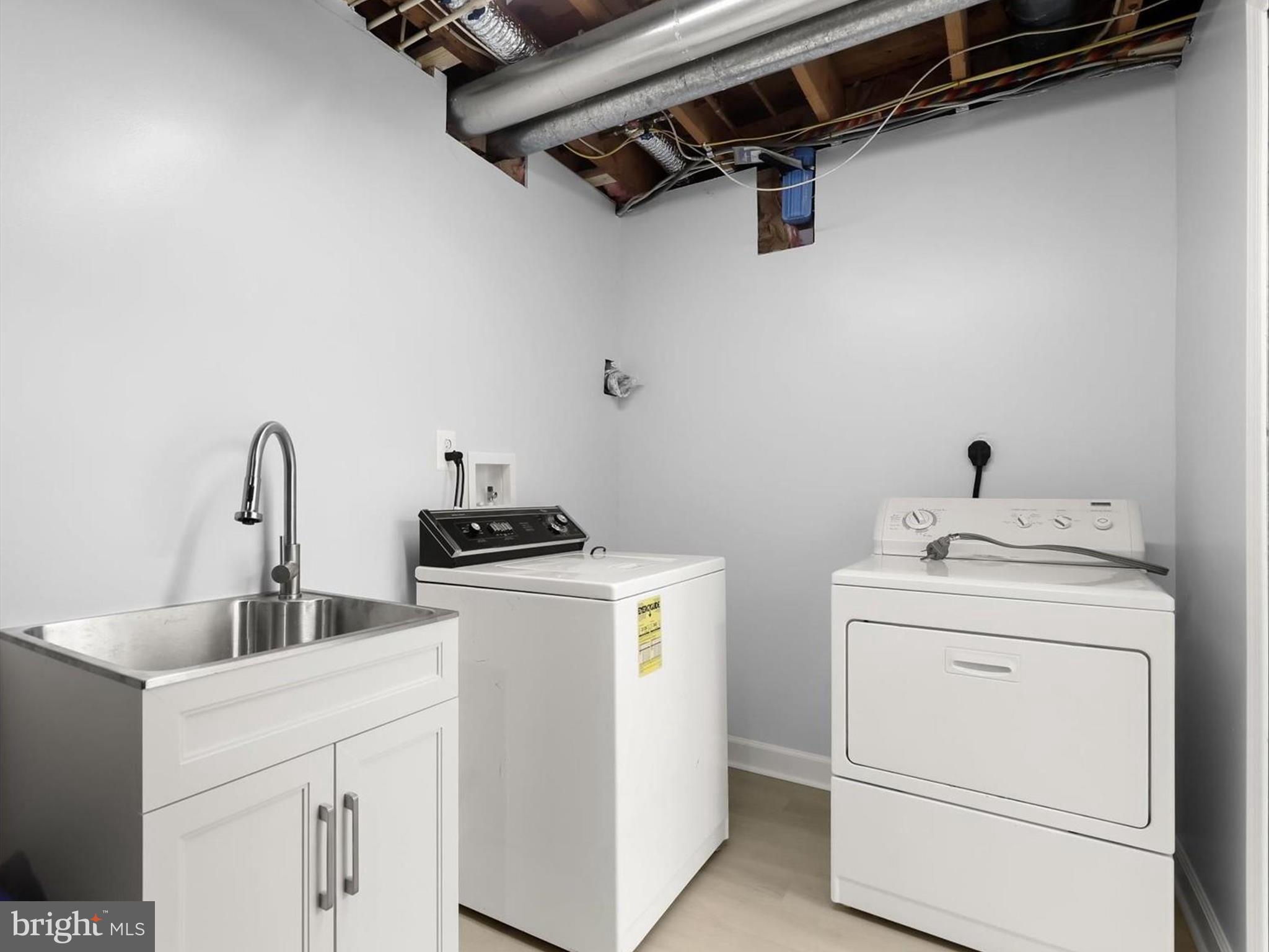 13719 Killarney Court Phoenix, MD 21131 - Photo 53 of 81 Lower Level Laundry