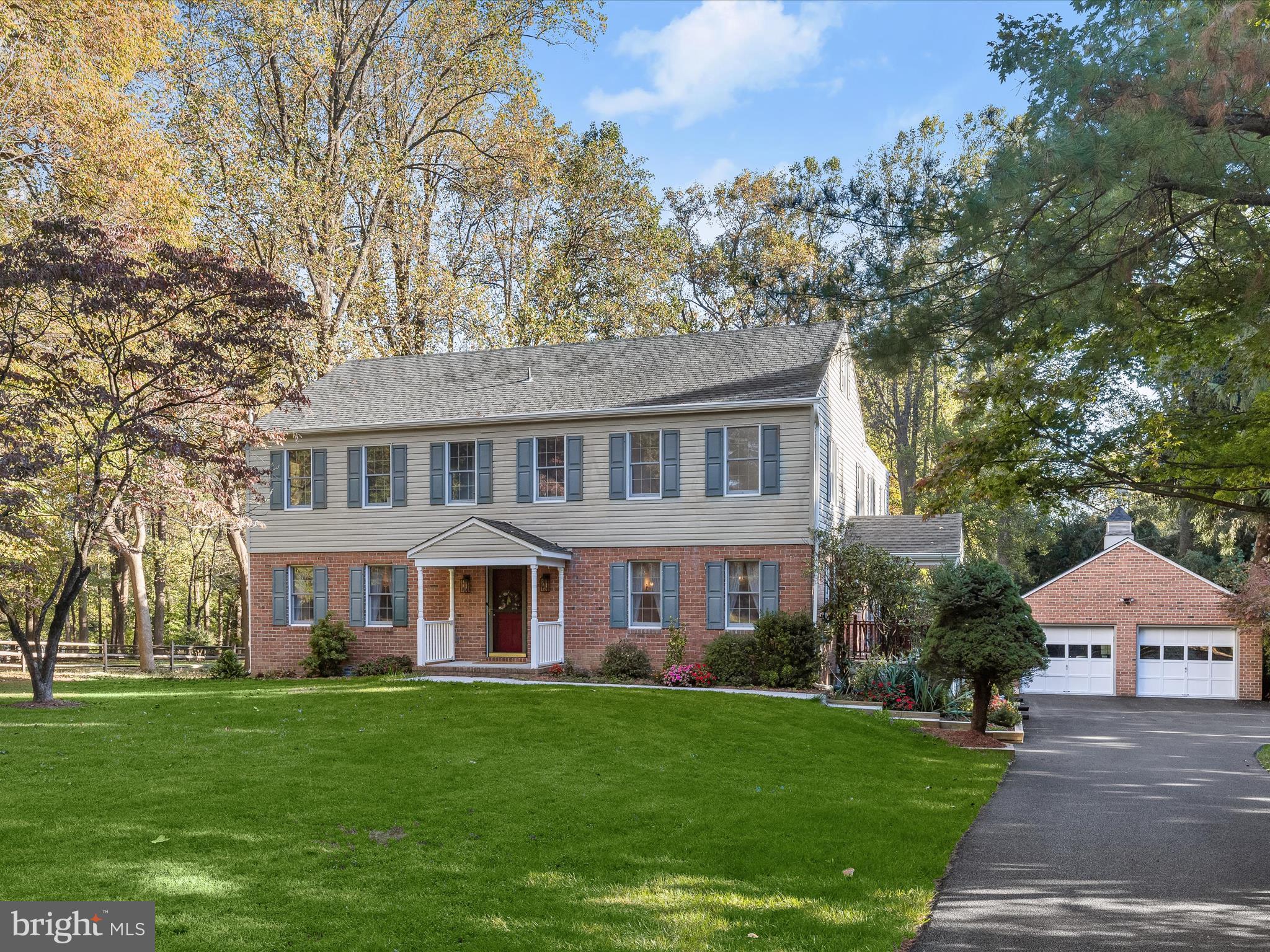 13719 Killarney Court Phoenix, MD 21131 - Photo 54 of 81 a view of a yard in front of a house