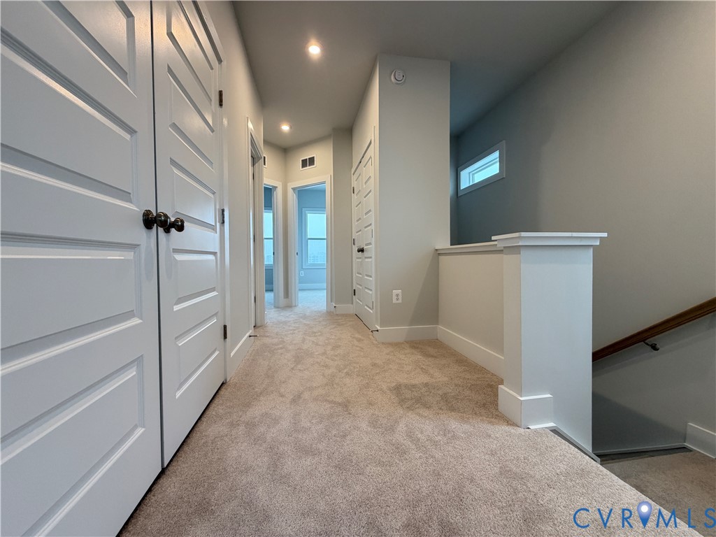 9450 Belladdie Way Glen Allen, VA 23059 - Photo 11 of 23 a view of a hallway