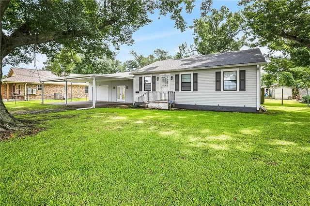 $330,500 | 136 St Charles Street, Norco, LA 70079