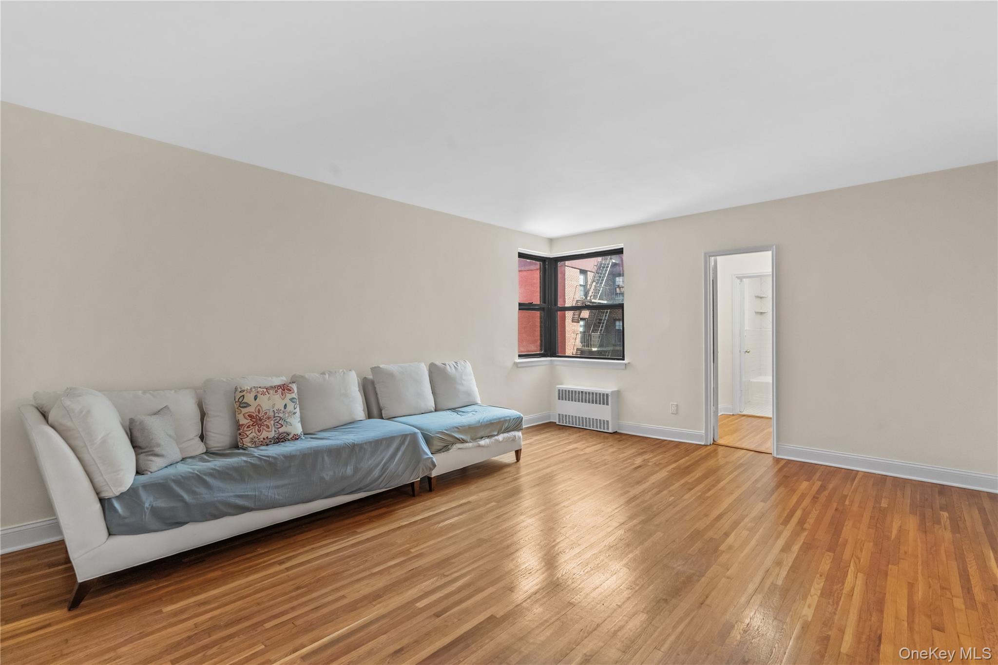 142 Garth Road, Unit 4Q Scarsdale, NY 10583 - Photo 4 of 13