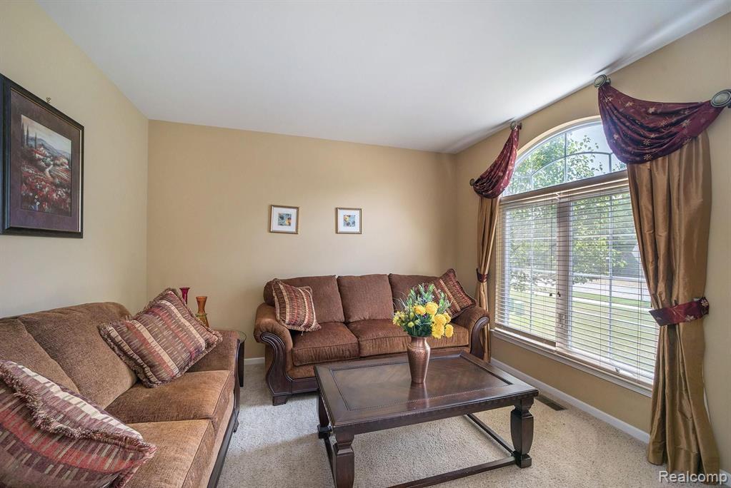 3543 Connors Drive Rochester Hills, MI 48307 - Photo 3 of 48