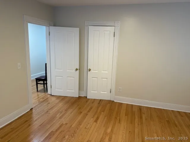 $2,575 | 211 Knickerbocker Avenue, Stamford, CT 06907