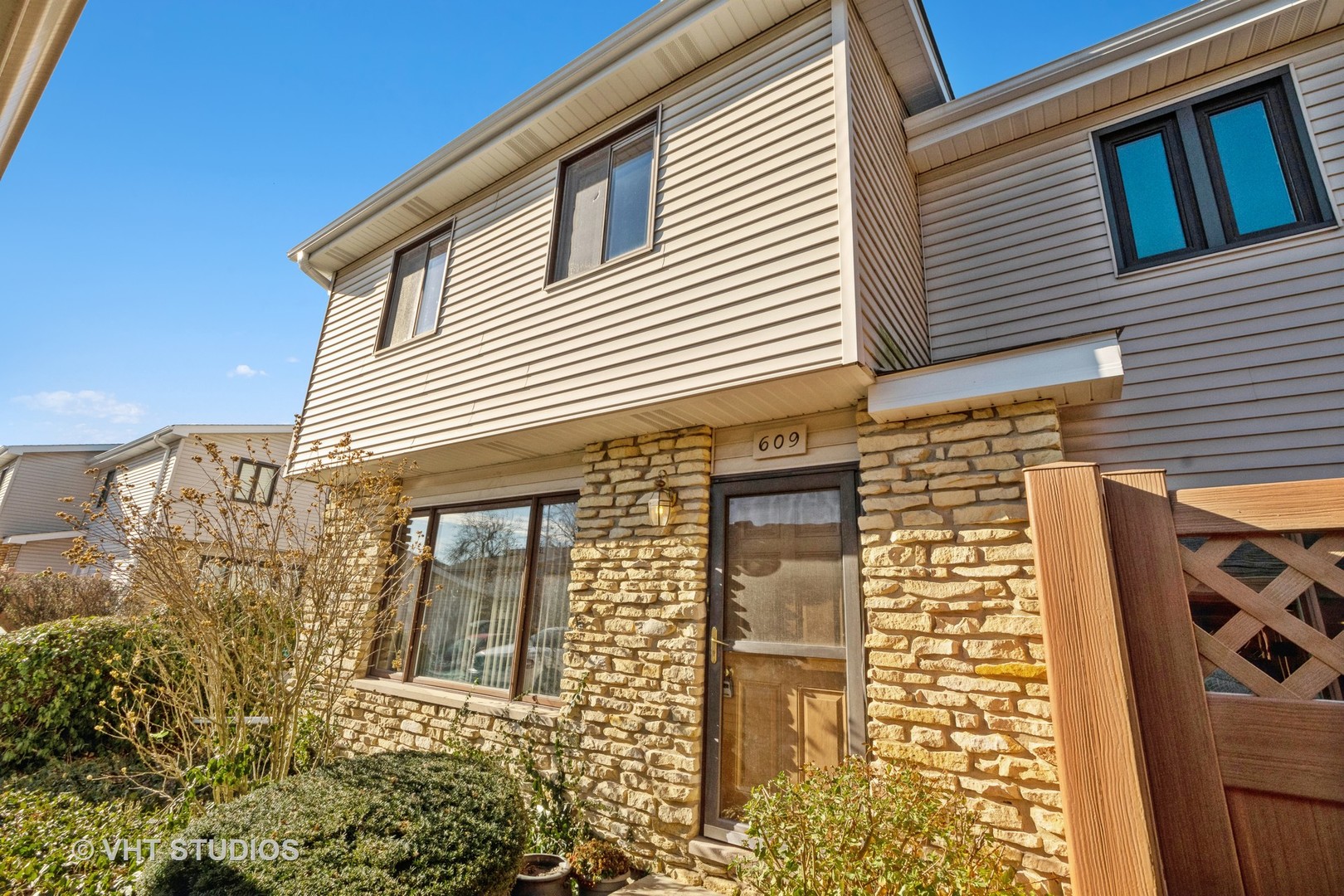 609 Northgate Road New Lenox, IL 60451 - Photo 2 of 10 Gallery Image 2