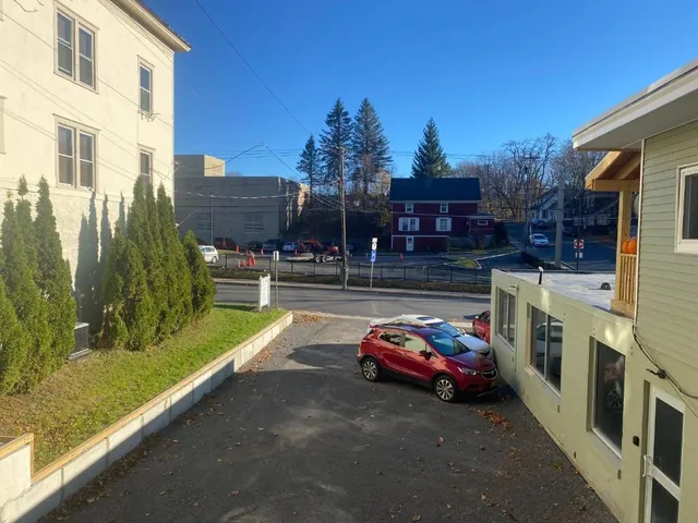 $300 | 393 Main Street, Unit 102, Oneonta, NY 13820