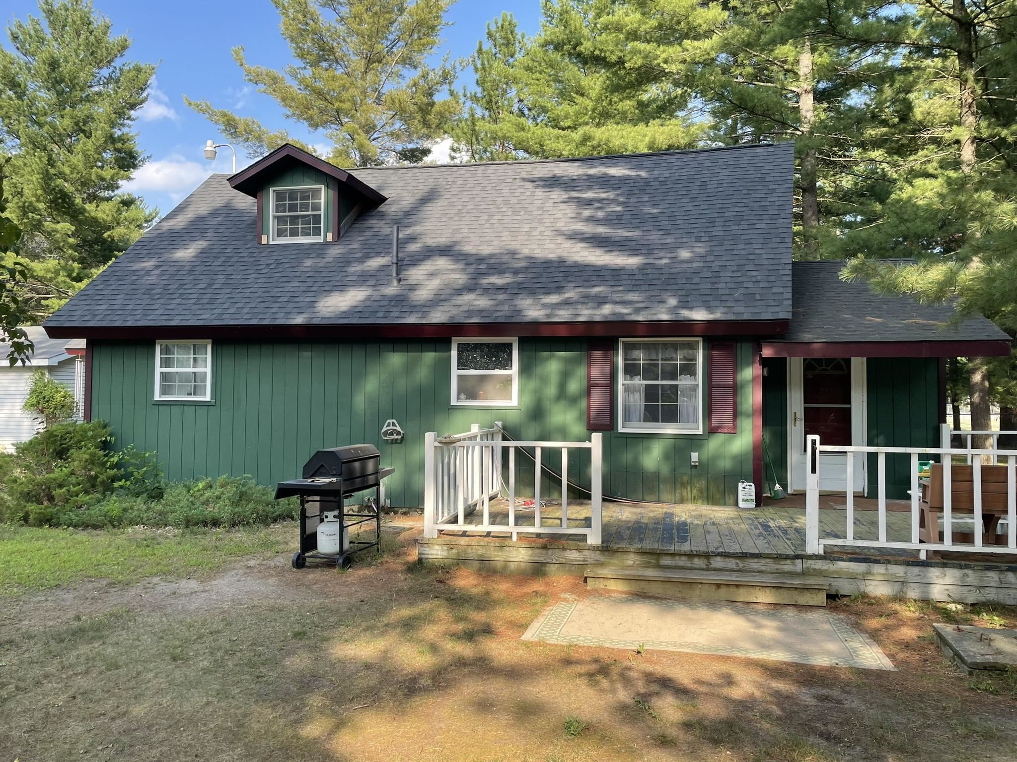 9583 West Carter Road St. Helen, MI 48656 - Photo 2 of 24 1937389-5c992d21-d75d-4223-9118-ca59f94680c6.JPG