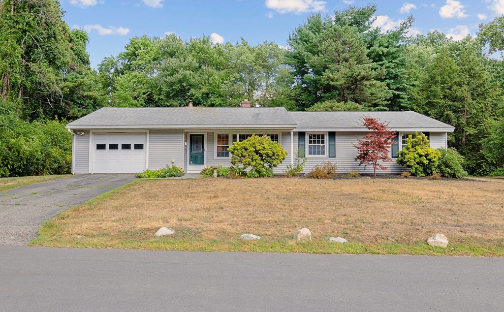 39 Ruthellen Road Framingham, MA 01701 - Photo 1 of 35