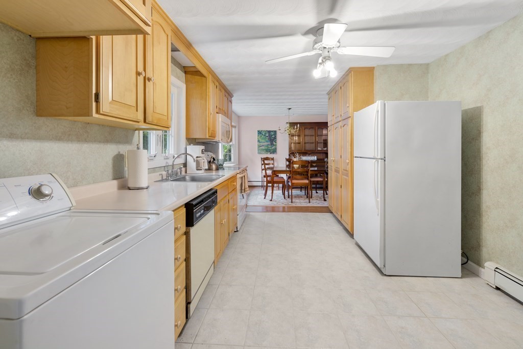 39 Ruthellen Road Framingham, MA 01701 - Photo 14 of 35