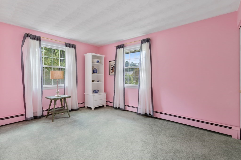 39 Ruthellen Road Framingham, MA 01701 - Photo 22 of 35