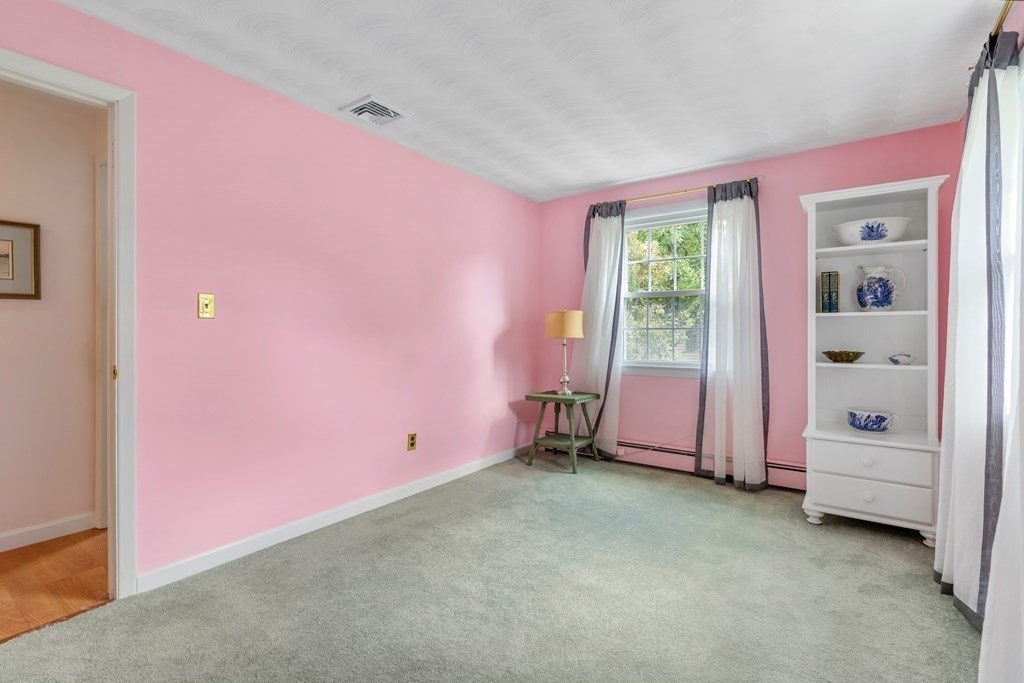 39 Ruthellen Road Framingham, MA 01701 - Photo 23 of 35