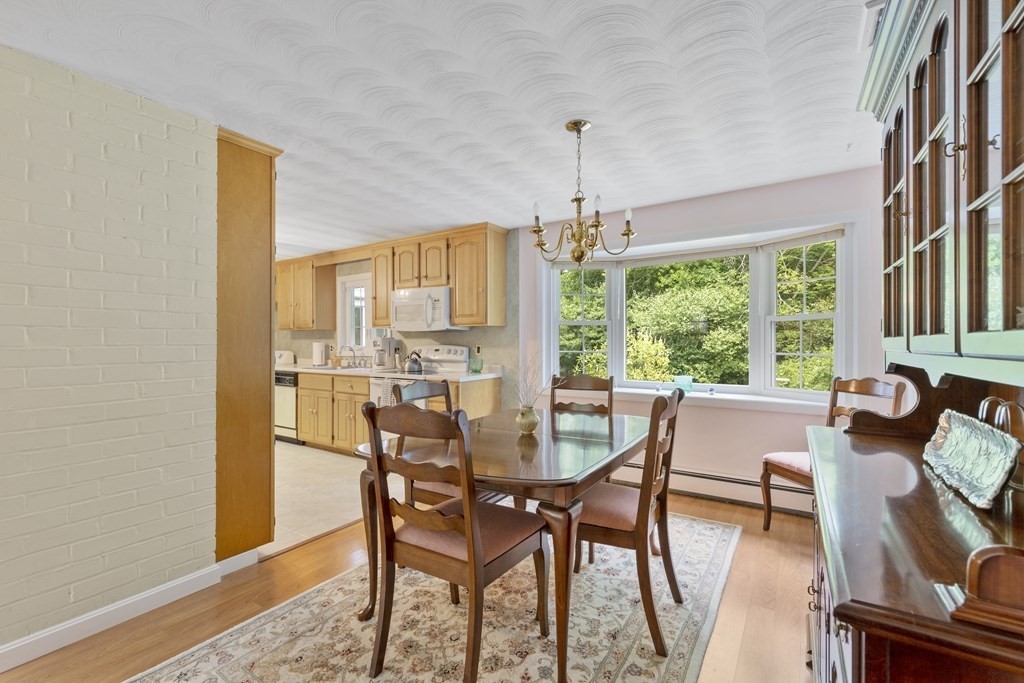 39 Ruthellen Road Framingham, MA 01701 - Photo 7 of 35