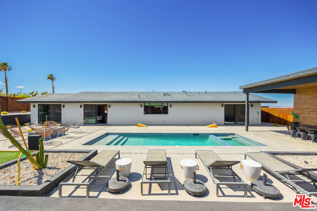 7815 Outpost Road Joshua Tree, CA 92252 - Photo 3 of 48 Gallery Image 3