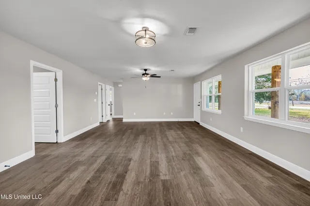 $215,000 | 19 West Union Road, Carriere, MS 39426