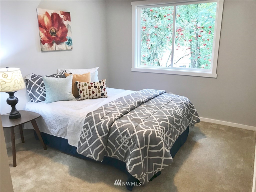 7603 Lower Ridge Road Everett, WA 98203 - Photo 15 of 22