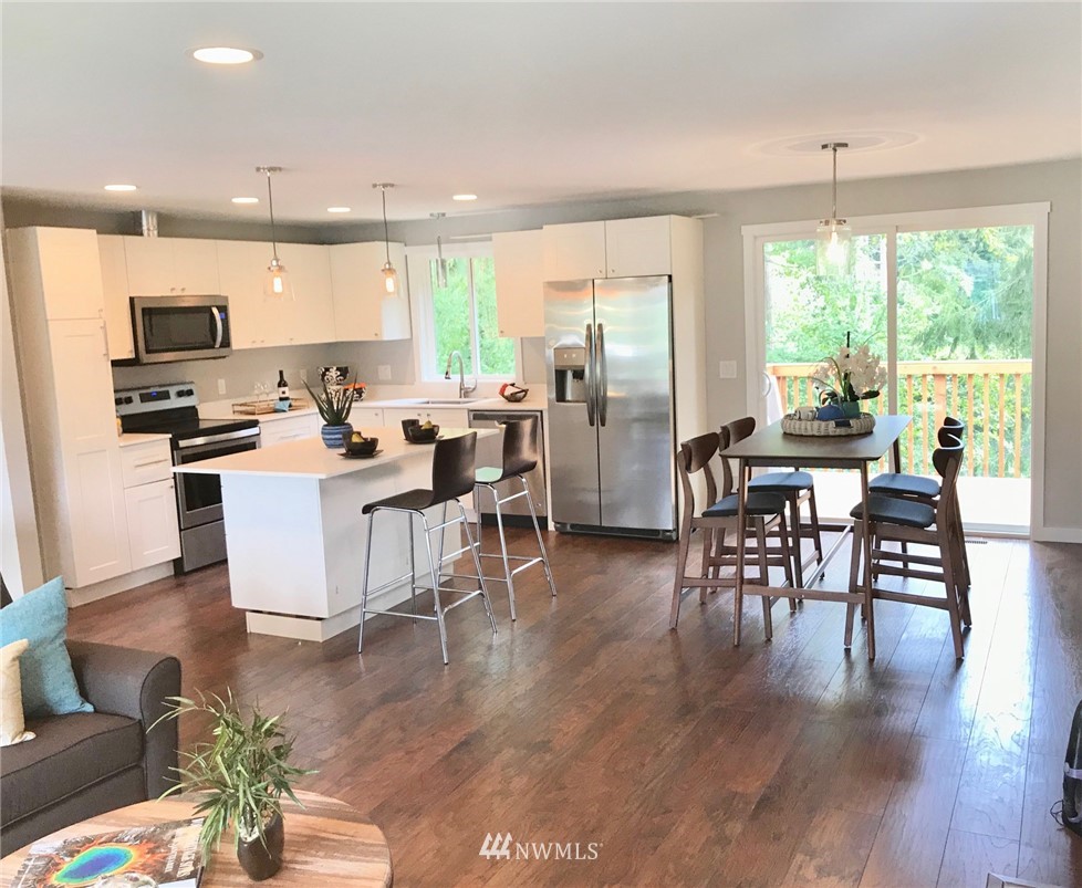 7603 Lower Ridge Road Everett, WA 98203 - Photo 4 of 22