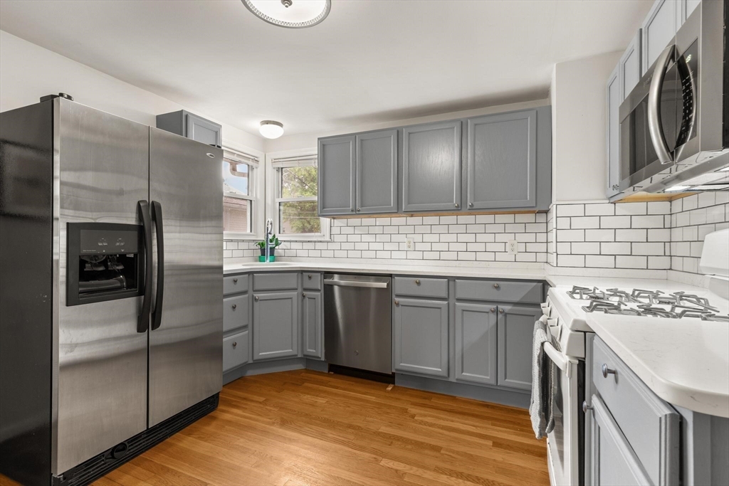 301 Hardy Pond Road Waltham, MA 02451 - Photo 4 of 22