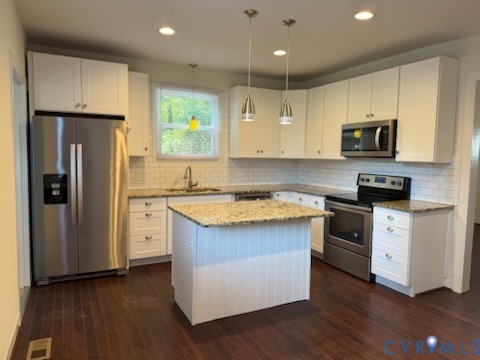 3109 Johnson Road Richmond, VA 23223 - Photo 2 of 21 Kitchen featuring stainless steel appliances, whit